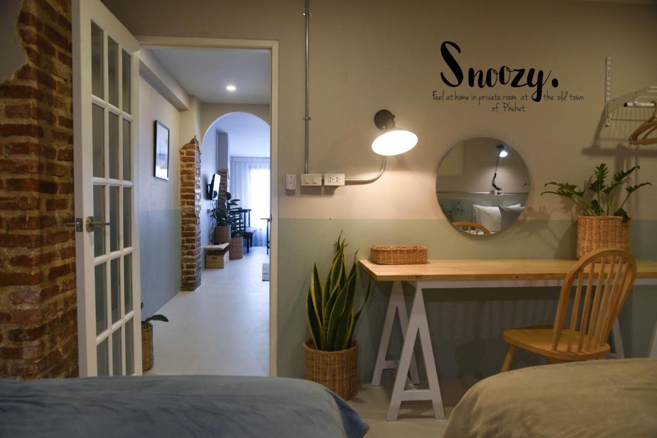 Snoozy Guesthouse Phuket Dış mekan fotoğraf