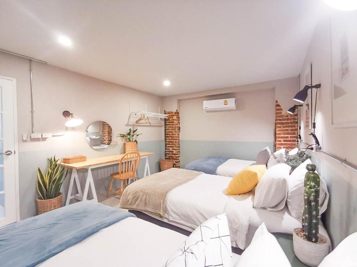 Snoozy Guesthouse Phuket Dış mekan fotoğraf